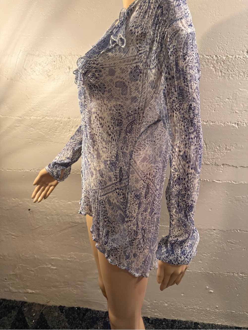 Ecote Blue Paisley Ruffle Button-Front Blouse - Picture 8 of 11